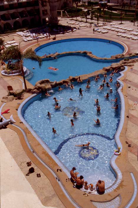 Hotelový bazén - 11