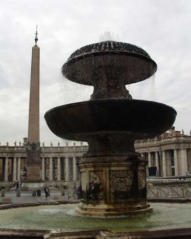 Taliansko - Vatikán - Piazza San Pietro - 16