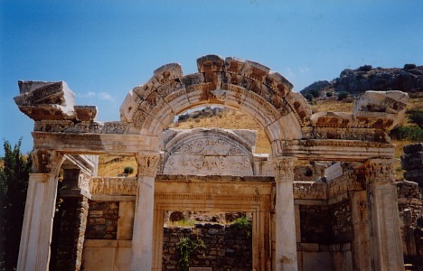 Turecko - Efez - pozostatky pamiatok  - 27