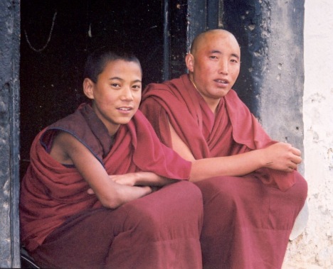 Tibetskí mnísi v kláštore - 4