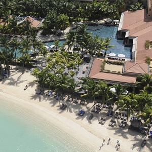 Mauricia Beachcomber Resort & Spa - hotel - 1