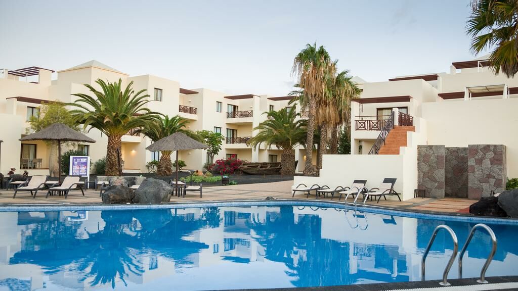 Vitalclass Sports & Wellness Resort Lanzarote - Vitalclass Sport & Wellness Resort Lanzarote - bazén - letecký zájazd  - Lanzarote, Costa Teguise  - 1