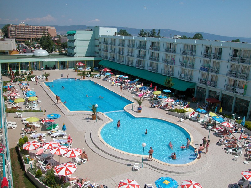 Bazén v hoteli Kotva, Slnečné pobrežie