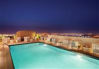 DoubleTree by Hilton Ras Al Khaimah city - Bazén - 2