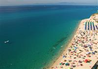 Kalábria-Sicília: Pobytovo-Poznávací Zájazd - Vibo Valentia & Tropea - pláž v meste Tropea - 4