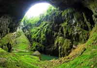 Tajomná priepasť Macocha, pôvabný zámok a plavba v temných vodách Punkevnej jaskyni - 4