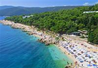 Chorvátsko - Istria - Rabac - Hotel Miramar - pláž