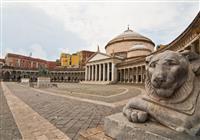 Piazza plebiscito, Neapol, poznávací zájazd, Taliansko