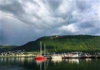 Nórsko, Lofoty, Nordkapp - Pohľad na horu Storsteinen a hornú stanicu lanovky.
foto: Adam CHYLÍK – BUBO - 4