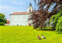 Zámok Dačice, hrad Landštejn, mesto Slavonice a karmelitánsky kostol Kostelní Vydří - 4