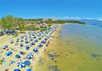 Chorvátsko - ostrov Rab - Lopar - Lopar Sunny hotel - pláž