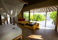 Maldivy - Six Senses Laamu Island - Vaša spálňa v základnej plážovej vile. - 3