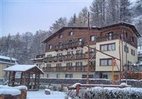 Hotel Daniela - 5denní lyžařský balíček se skipasem a dopravou v ceně - 2