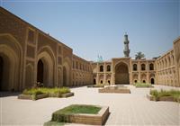 Irak – Mezopotámia - Minimalistická, ale nádherná stavba univerzity Al-Mustansiriya postavená Abbásovcami na ľavom brehu  - 3
