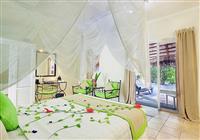 Kuredu Island Resort - Garden bungalov interiér - 3