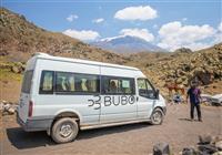Mikrobus nás prepraví pod kopec do výšky 2 200 m. Foto: Ľuboš Fellner