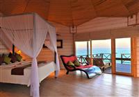 Komandoo Maldives Island Resort - 2