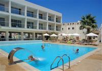 Cyprus - Ayia Napa - Nelia Gardens - bazén